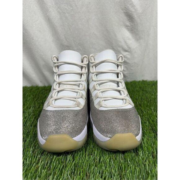 Size 11 women’s - Nike Air Jordan 11 Retro White Metallic Silver Glitter Sneake - Picture 2 of 9